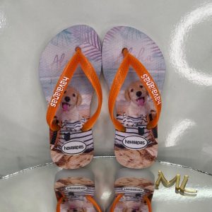 Havaianas infantis femininas com estampas digitais únicas para atacado.