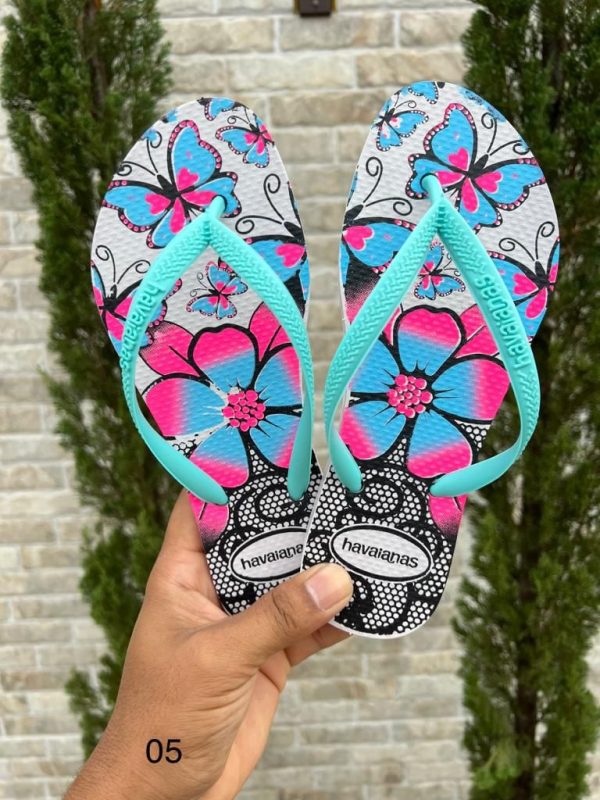 Havaianas Femininas com Silk: Conforto e Estilo Único.